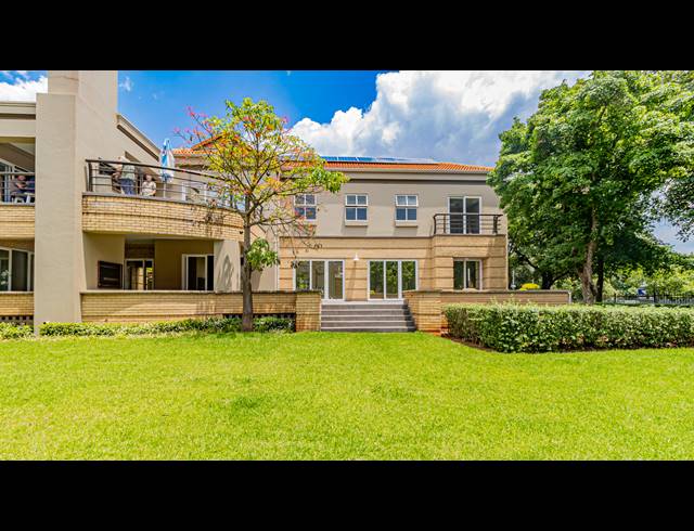 244M² OFFICE TO LET IN FERNDALE